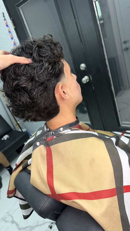 Haircut by Julian_thebarberr